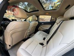 مێرسێدس بێنز GLA